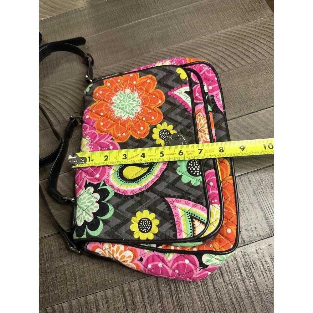Vera Bradley Turnlock Crossbody Bag in Ziggy Zinnia pattern - Picture 12 of 13